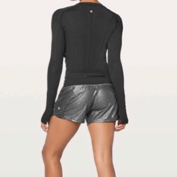 Lululemon Run Times Short II 4" Silver Luminosity Foil - Picture 1 of 11